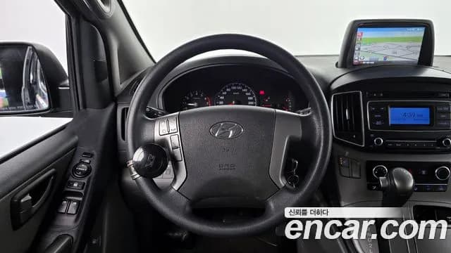 2017 Hyundai Grand Starex 5-Seater LPi VAN Sold VIN KMFWBX7TBHU890550 – front exterior 2017 Hyundai Grand Starex 5-Seater LPi VAN Sold VIN KMFWBX7TBHU890550 – front exterior
