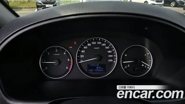 2017 Hyundai Grand Starex Refrigerated car Sold VIN KMFWSX7KBHU916391 – photo 13 2017 Hyundai Grand Starex Refrigerated car Sold VIN KMFWSX7KBHU916391 – photo 13