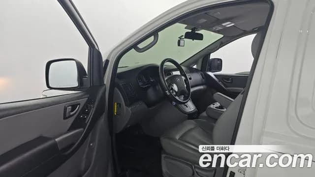 2020 Hyundai The New Grand Starex Freezer car Sold VIN KMFWSX7KBLU122371 – engine bay 2020 Hyundai The New Grand Starex Freezer car Sold VIN KMFWSX7KBLU122371 – engine bay