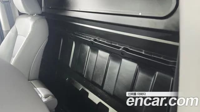 2020 Hyundai The New Grand Starex Freezer car Sold VIN KMFWSX7KBLU122371 – photo 14 2020 Hyundai The New Grand Starex Freezer car Sold VIN KMFWSX7KBLU122371 – photo 14