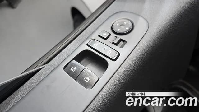 2022 Hyundai Staria Cargo 5-Seater Sold VIN KMFYCX71BNU011178 – exterior detail 2022 Hyundai Staria Cargo 5-Seater Sold VIN KMFYCX71BNU011178 – exterior detail