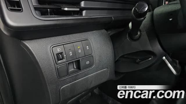 2023 Hyundai Staria Cargo 5-Seater Sold VIN KMFYCX71BPU084518 – undercarriage 2023 Hyundai Staria Cargo 5-Seater Sold VIN KMFYCX71BPU084518 – undercarriage