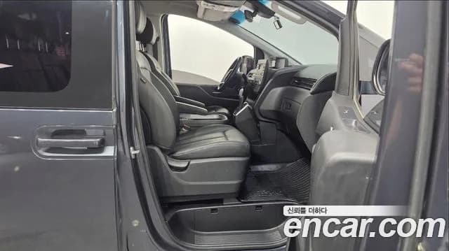 2023 Hyundai Staria Cargo 5-Seater Sold VIN KMFYCX71BPU121177 – interior seats 2023 Hyundai Staria Cargo 5-Seater Sold VIN KMFYCX71BPU121177 – interior seats