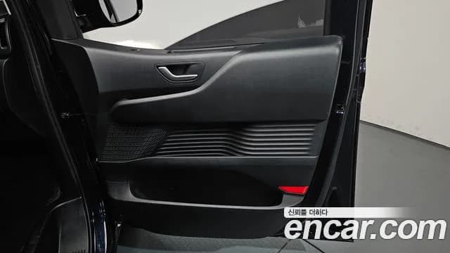 2025 Hyundai Staria Cargo 5-Seater Sold VIN KMFYCX71BSU202830 – undercarriage 2025 Hyundai Staria Cargo 5-Seater Sold VIN KMFYCX71BSU202830 – undercarriage