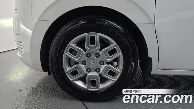 2022 Hyundai Staria L3.5 Cargo 5-Seater Sold VIN KMFYCX73BNU018357 – trunk area 2022 Hyundai Staria L3.5 Cargo 5-Seater Sold VIN KMFYCX73BNU018357 – trunk area