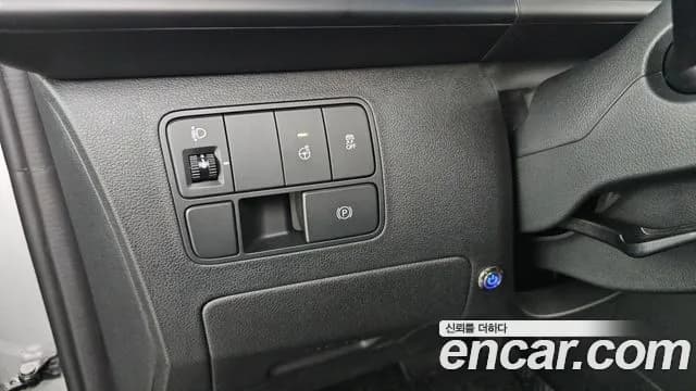 2022 Hyundai Staria L3.5 Cargo 5-Seater Sold VIN KMFYCX73BNU022269 – undercarriage 2022 Hyundai Staria L3.5 Cargo 5-Seater Sold VIN KMFYCX73BNU022269 – undercarriage
