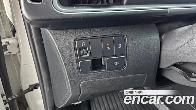 2022 Hyundai Staria L3.5 Cargo 5-Seater Sold VIN KMFYCX73BNU029863 – interior seats 2022 Hyundai Staria L3.5 Cargo 5-Seater Sold VIN KMFYCX73BNU029863 – interior seats