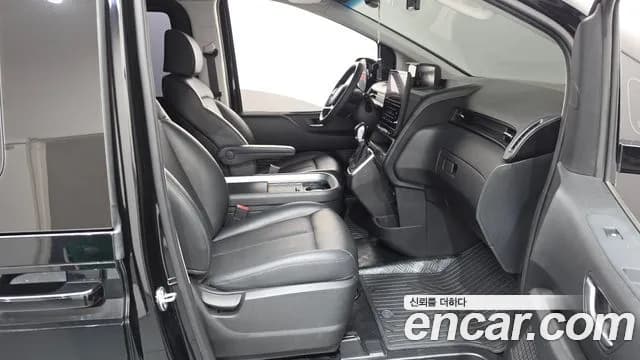 2022 Hyundai Staria L3.5 Cargo 5-Seater Sold VIN KMFYCX73BNU032683 – exterior detail 2022 Hyundai Staria L3.5 Cargo 5-Seater Sold VIN KMFYCX73BNU032683 – exterior detail