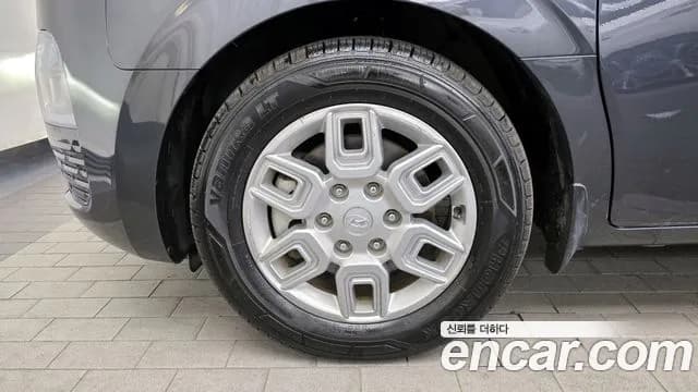 2022 Hyundai Staria L3.5 Cargo 5-Seater Sold VIN KMFYCX73BNU041421 – front exterior 2022 Hyundai Staria L3.5 Cargo 5-Seater Sold VIN KMFYCX73BNU041421 – front exterior