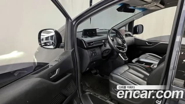 2022 Hyundai Staria L3.5 Cargo 5-Seater Sold VIN KMFYCX73BNU041421 – trunk area 2022 Hyundai Staria L3.5 Cargo 5-Seater Sold VIN KMFYCX73BNU041421 – trunk area