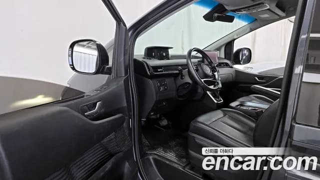2022 Hyundai Staria L3.5 Cargo 5-Seater Sold VIN KMFYCX73BNU056007 – rear exterior 2022 Hyundai Staria L3.5 Cargo 5-Seater Sold VIN KMFYCX73BNU056007 – rear exterior