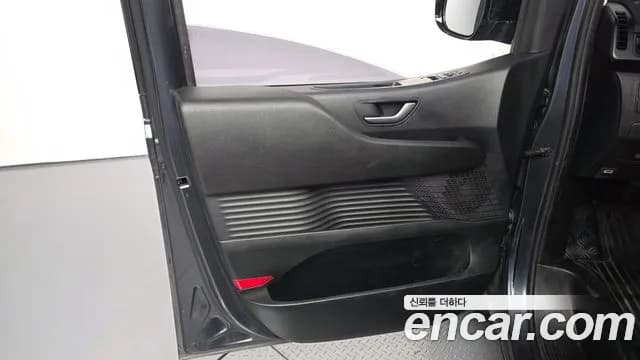 2022 Hyundai Staria L3.5 Cargo 5-Seater Sold VIN KMFYCX73BNU062665 – front exterior 2022 Hyundai Staria L3.5 Cargo 5-Seater Sold VIN KMFYCX73BNU062665 – front exterior
