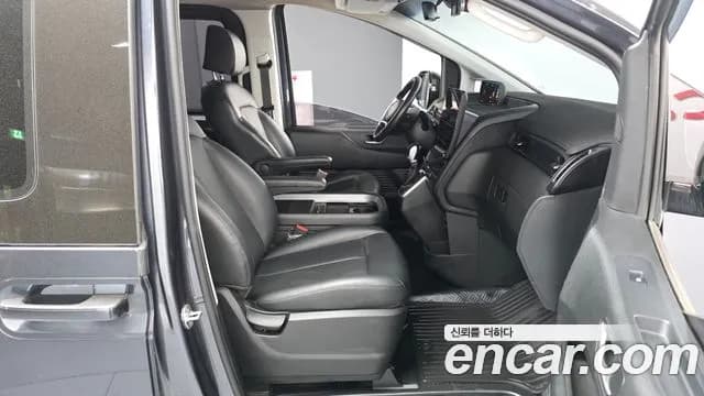 2022 Hyundai Staria L3.5 Cargo 5-Seater Sold VIN KMFYCX73BNU062665 – side profile 2022 Hyundai Staria L3.5 Cargo 5-Seater Sold VIN KMFYCX73BNU062665 – side profile