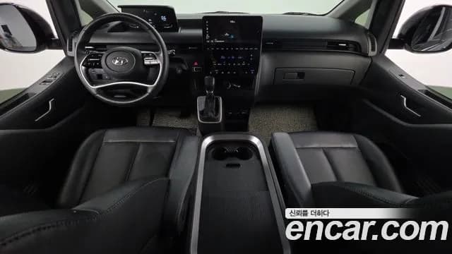 2023 Hyundai Staria L3.5 Cargo 5-Seater Sold VIN KMFYCX73BPU101244 – rear exterior 2023 Hyundai Staria L3.5 Cargo 5-Seater Sold VIN KMFYCX73BPU101244 – rear exterior