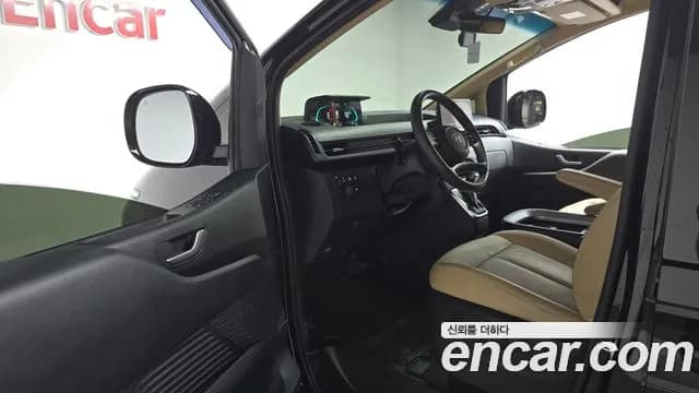 2025 Hyundai Staria HEV 1.6 Cargo 5-Seater Sold VIN KMFYCX7ABSU004694 – interior seats 2025 Hyundai Staria HEV 1.6 Cargo 5-Seater Sold VIN KMFYCX7ABSU004694 – interior seats