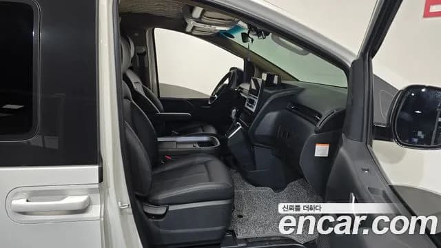 2025 Hyundai Staria HEV 1.6 Camper Sold VIN KMFYCX7ABSU024981 – trunk area 2025 Hyundai Staria HEV 1.6 Camper Sold VIN KMFYCX7ABSU024981 – trunk area