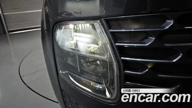 2022 Hyundai Staria Cargo 3-Seater Sold VIN KMFYDX71BNU008071 – exterior detail 2022 Hyundai Staria Cargo 3-Seater Sold VIN KMFYDX71BNU008071 – exterior detail