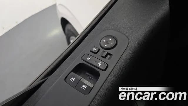 2023 Hyundai Staria Cargo 3-Seater Sold VIN KMFYDX71BPC117604 – photo 25 2023 Hyundai Staria Cargo 3-Seater Sold VIN KMFYDX71BPC117604 – photo 25