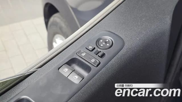 2023 Hyundai Staria Cargo 3-Seater Sold VIN KMFYDX71BPU118010 – exterior detail 2023 Hyundai Staria Cargo 3-Seater Sold VIN KMFYDX71BPU118010 – exterior detail