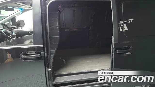 2022 Hyundai Staria L3.5 Cargo 3-Seater Sold VIN KMFYDX73BNU037787 – side profile 2022 Hyundai Staria L3.5 Cargo 3-Seater Sold VIN KMFYDX73BNU037787 – side profile