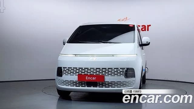 2025 Hyundai Staria L3.5 Cargo 3-Seater Sold VIN KMFYDX73BSU242304 – trunk area 2025 Hyundai Staria L3.5 Cargo 3-Seater Sold VIN KMFYDX73BSU242304 – trunk area