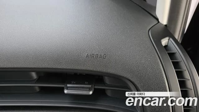 2025 Hyundai Staria L3.5 Cargo 3-Seater Sold VIN KMFYDX73BSU265148 – exterior detail 2025 Hyundai Staria L3.5 Cargo 3-Seater Sold VIN KMFYDX73BSU265148 – exterior detail