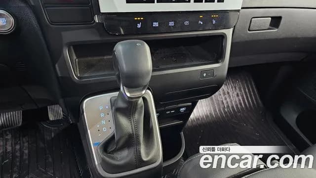 2025 Hyundai Staria L3.5 Cargo 3-Seater Sold VIN KMFYDX73BSU272230 – trunk area 2025 Hyundai Staria L3.5 Cargo 3-Seater Sold VIN KMFYDX73BSU272230 – trunk area