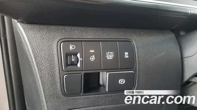 2025 Hyundai Staria HEV 1.6 Cargo 3-Seater Sold VIN KMFYDX7ABSU017739 – engine bay 2025 Hyundai Staria HEV 1.6 Cargo 3-Seater Sold VIN KMFYDX7ABSU017739 – engine bay