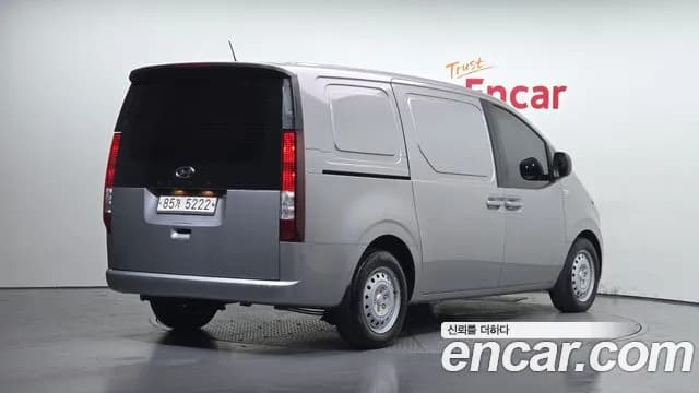 2022 Hyundai Staria Cargo 3-Seater Sold VIN KMFYFX71BNU008805 – undercarriage 2022 Hyundai Staria Cargo 3-Seater Sold VIN KMFYFX71BNU008805 – undercarriage