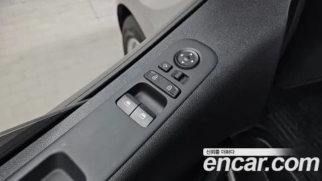 2025 Hyundai Staria Cargo 5-Seater Sold VIN KMFYGX71BSU217347 – undercarriage 2025 Hyundai Staria Cargo 5-Seater Sold VIN KMFYGX71BSU217347 – undercarriage