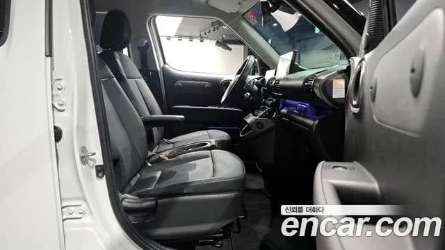 2025 Hyundai Casper Electric Inspiration Sold VIN KMHB3511FSW010899 – photo 11 2025 Hyundai Casper Electric Inspiration Sold VIN KMHB3511FSW010899 – photo 11