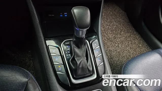 2017 Hyundai Ioniq Hybrid Q Sold VIN KMHC051CGHU031822 – photo 18 2017 Hyundai Ioniq Hybrid Q Sold VIN KMHC051CGHU031822 – photo 18