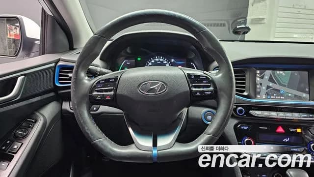 2017 Hyundai Ioniq Hybrid Q Sold VIN KMHC051CGHU031822 – photo 26 2017 Hyundai Ioniq Hybrid Q Sold VIN KMHC051CGHU031822 – photo 26