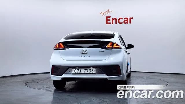 2020 Hyundai The New Ioniq Hybrid 1.6 HEV Sold VIN KMHC051CGLU148240 – rear exterior 2020 Hyundai The New Ioniq Hybrid 1.6 HEV Sold VIN KMHC051CGLU148240 – rear exterior