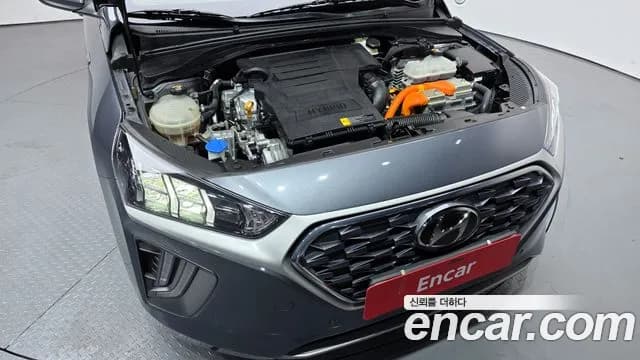2020 Hyundai The New Ioniq Hybrid 1.6 HEV Sold VIN KMHC051CGLU208277 – engine bay 2020 Hyundai The New Ioniq Hybrid 1.6 HEV Sold VIN KMHC051CGLU208277 – engine bay
