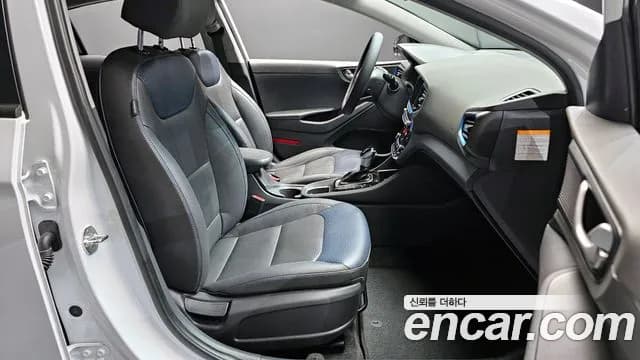 2019 Hyundai Ioniq Hybrid I Sold VIN KMHC751CGKU116064 – exterior detail 2019 Hyundai Ioniq Hybrid I Sold VIN KMHC751CGKU116064 – exterior detail