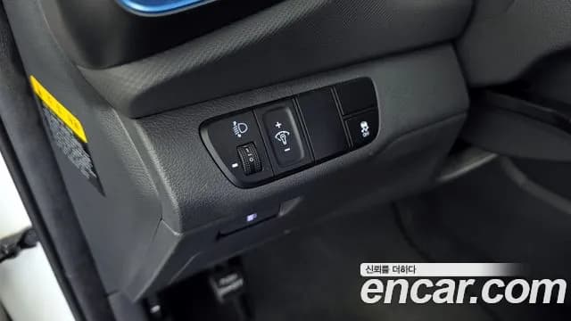 2017 Hyundai Ioniq Hybrid N Sold VIN KMHC851CGHU006817 – photo 14 2017 Hyundai Ioniq Hybrid N Sold VIN KMHC851CGHU006817 – photo 14