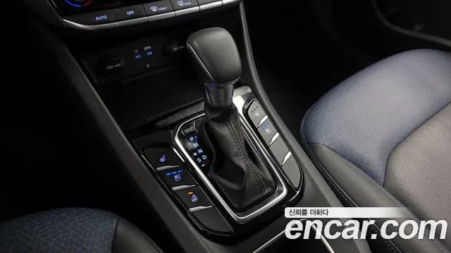 2017 Hyundai Ioniq Hybrid N Sold VIN KMHC851CGHU006817 – photo 16 2017 Hyundai Ioniq Hybrid N Sold VIN KMHC851CGHU006817 – photo 16
