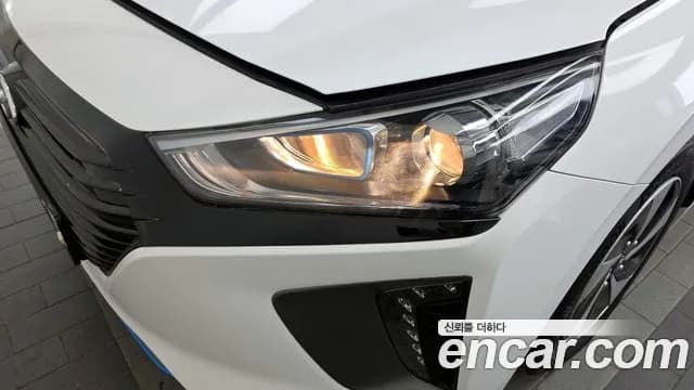 2017 Hyundai Ioniq Hybrid N Sold VIN KMHC851CGHU006817 – photo 17 2017 Hyundai Ioniq Hybrid N Sold VIN KMHC851CGHU006817 – photo 17