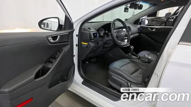 2017 Hyundai Ioniq Hybrid N Sold VIN KMHC851CGHU006817 – photo 19 2017 Hyundai Ioniq Hybrid N Sold VIN KMHC851CGHU006817 – photo 19