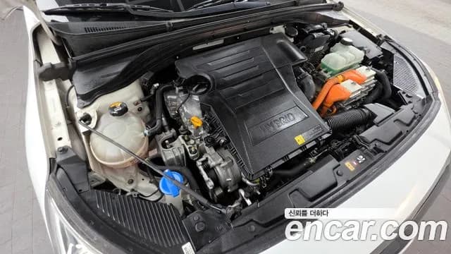 2018 Hyundai Ioniq Hybrid N Sold VIN KMHC851CGJU073603 – engine bay 2018 Hyundai Ioniq Hybrid N Sold VIN KMHC851CGJU073603 – engine bay