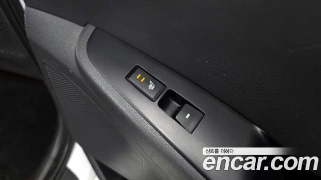 2018 Hyundai Ioniq Hybrid N Sold VIN KMHC851CGJU073603 – exterior detail 2018 Hyundai Ioniq Hybrid N Sold VIN KMHC851CGJU073603 – exterior detail