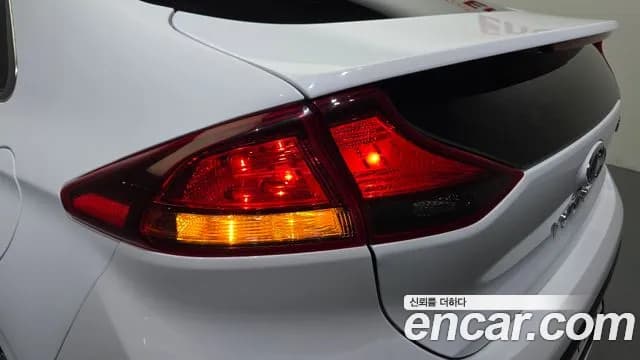 2019 Hyundai Ioniq Hybrid N Sold VIN KMHC851CGKU141093 – photo 12 2019 Hyundai Ioniq Hybrid N Sold VIN KMHC851CGKU141093 – photo 12