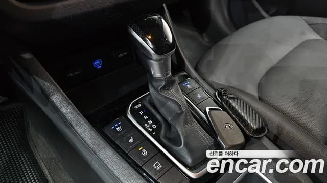 2020 Hyundai The New Ioniq Hybrid 1.6 HEV Sold VIN KMHC851CGLU181674 – side profile 2020 Hyundai The New Ioniq Hybrid 1.6 HEV Sold VIN KMHC851CGLU181674 – side profile