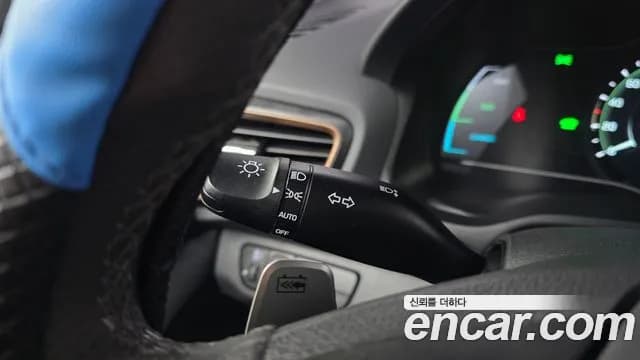 2018 Hyundai Ioniq Electric N Sold VIN KMHC851HFJU023590 – photo 17 2018 Hyundai Ioniq Electric N Sold VIN KMHC851HFJU023590 – photo 17