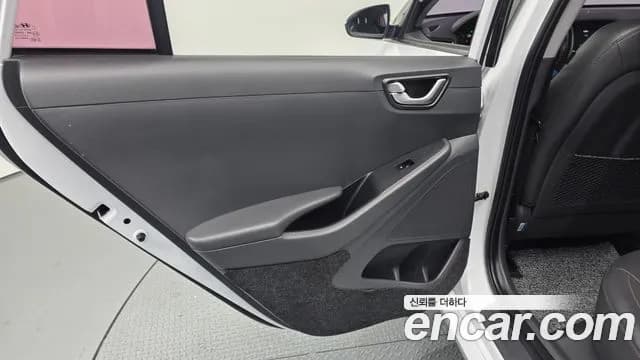 2018 Hyundai Ioniq Electric N Sold VIN KMHC851HFJU023590 – photo 18 2018 Hyundai Ioniq Electric N Sold VIN KMHC851HFJU023590 – photo 18