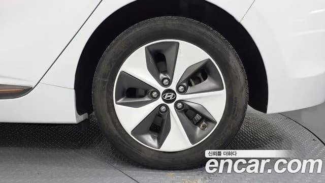 2018 Hyundai Ioniq Electric N Sold VIN KMHC851HFJU023590 – photo 22 2018 Hyundai Ioniq Electric N Sold VIN KMHC851HFJU023590 – photo 22