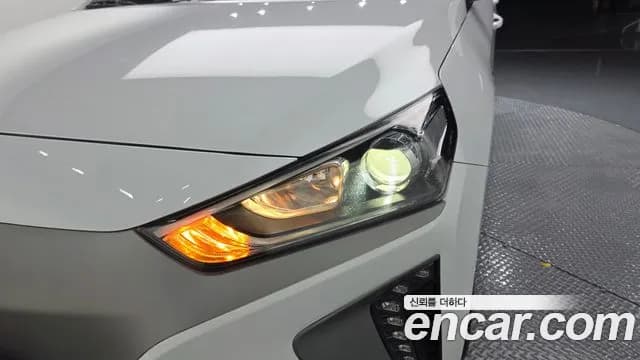 2018 Hyundai Ioniq Electric N Sold VIN KMHC851HFJU023590 – photo 23 2018 Hyundai Ioniq Electric N Sold VIN KMHC851HFJU023590 – photo 23