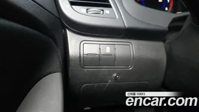 2018 Hyundai Accent (New Model) 1.4 VVT Value Plus Sold VIN KMHCS41BEJU361964 – interior seats 2018 Hyundai Accent (New Model) 1.4 VVT Value Plus Sold VIN KMHCS41BEJU361964 – interior seats