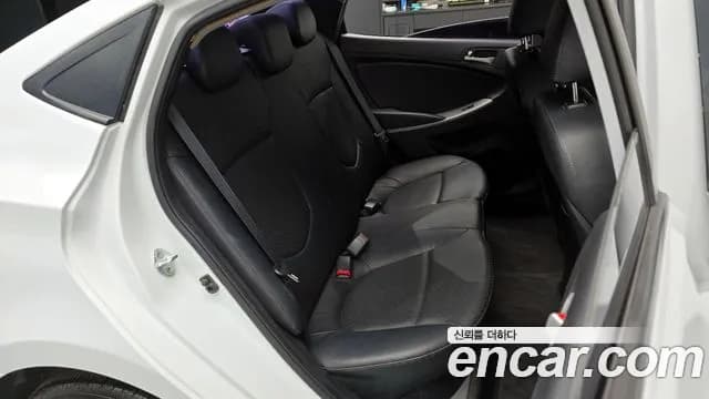 2018 Hyundai Accent (New Model) 1.4 VVT Value Plus Sold VIN KMHCS41BEJU361964 – undercarriage 2018 Hyundai Accent (New Model) 1.4 VVT Value Plus Sold VIN KMHCS41BEJU361964 – undercarriage